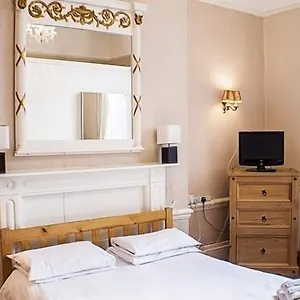 Hotell The Queensbury