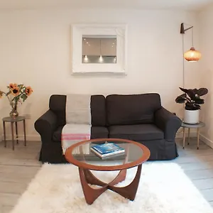  Apartment Old Town Castle View United Kingdom